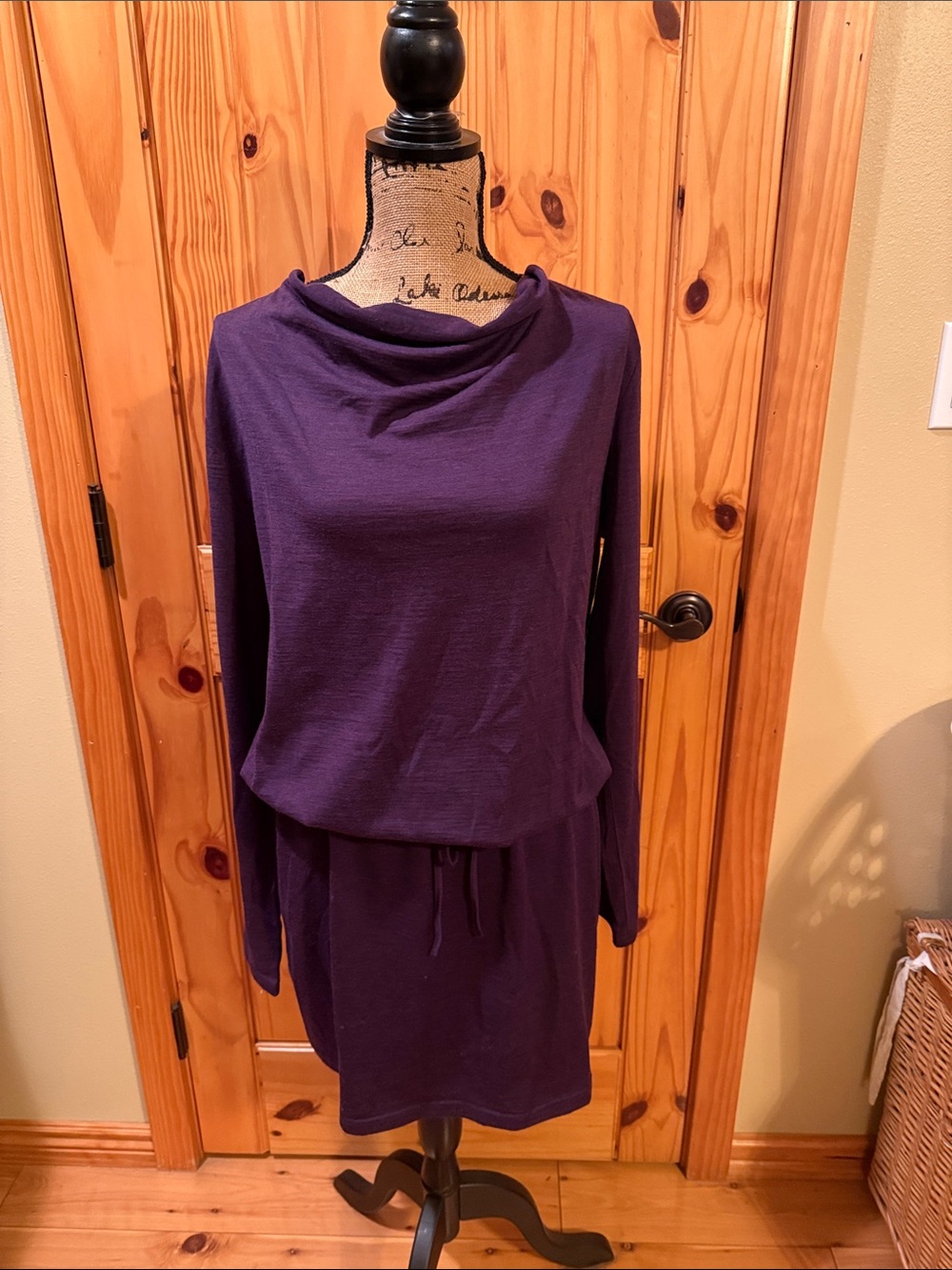 Icebreaker Long Sleeve Cowl Neck Dress — Deep Purple Sz Large